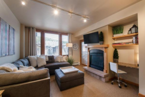 Great Zephyr Mountain Lodge Condo with Village & Continental Divide Views condo